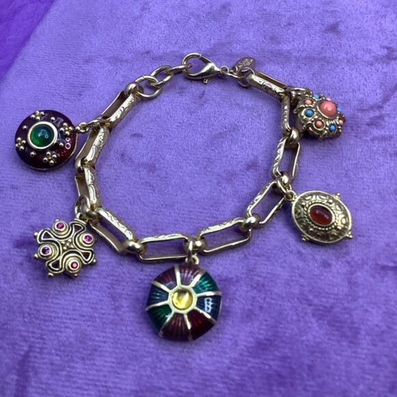 Joan Rivers Gorgeous Book Chain Charm Bracelet Vintage - Picture 2 of 4
